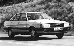 Audi 100 1982 года (WW)